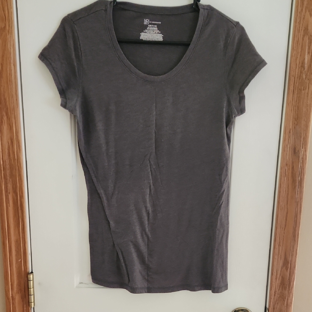 No Boundaries Gray Fitted Short Sleeve T-Shirt